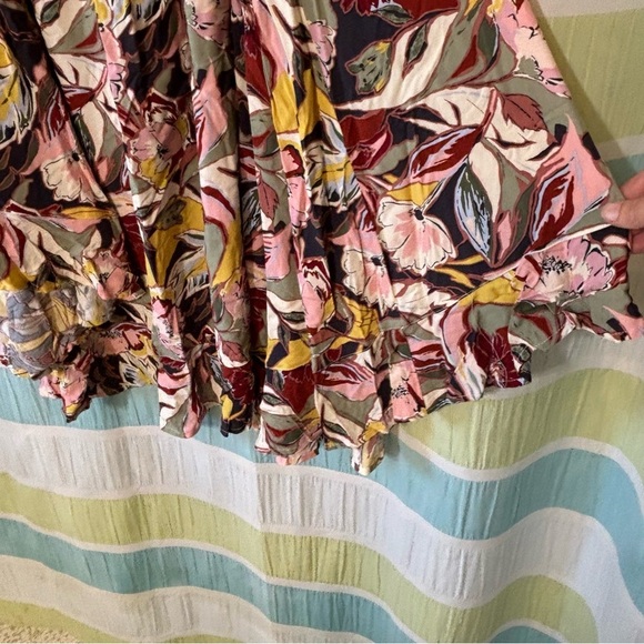 Torrid Mini Challis Off Shoulder Hi-Low Skirt Set Size 5X - Picture 12 of 13